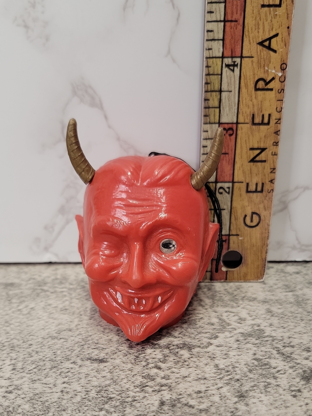 Vintage Hong Kong Plastic Winking Devil Head with Lenticular Eye - Picture 8 of 11
